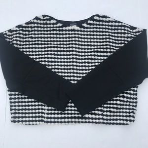 Stripped long sleeve top